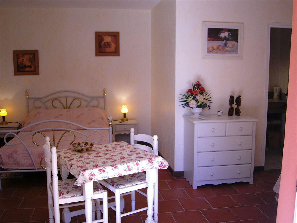 Mas Aurelia B&B Фрежюс Экстерьер фото