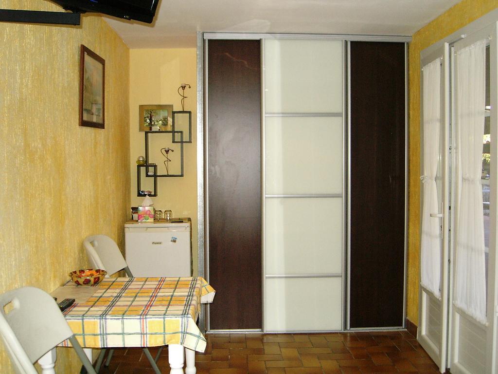 Mas Aurelia B&B Фрежюс Экстерьер фото